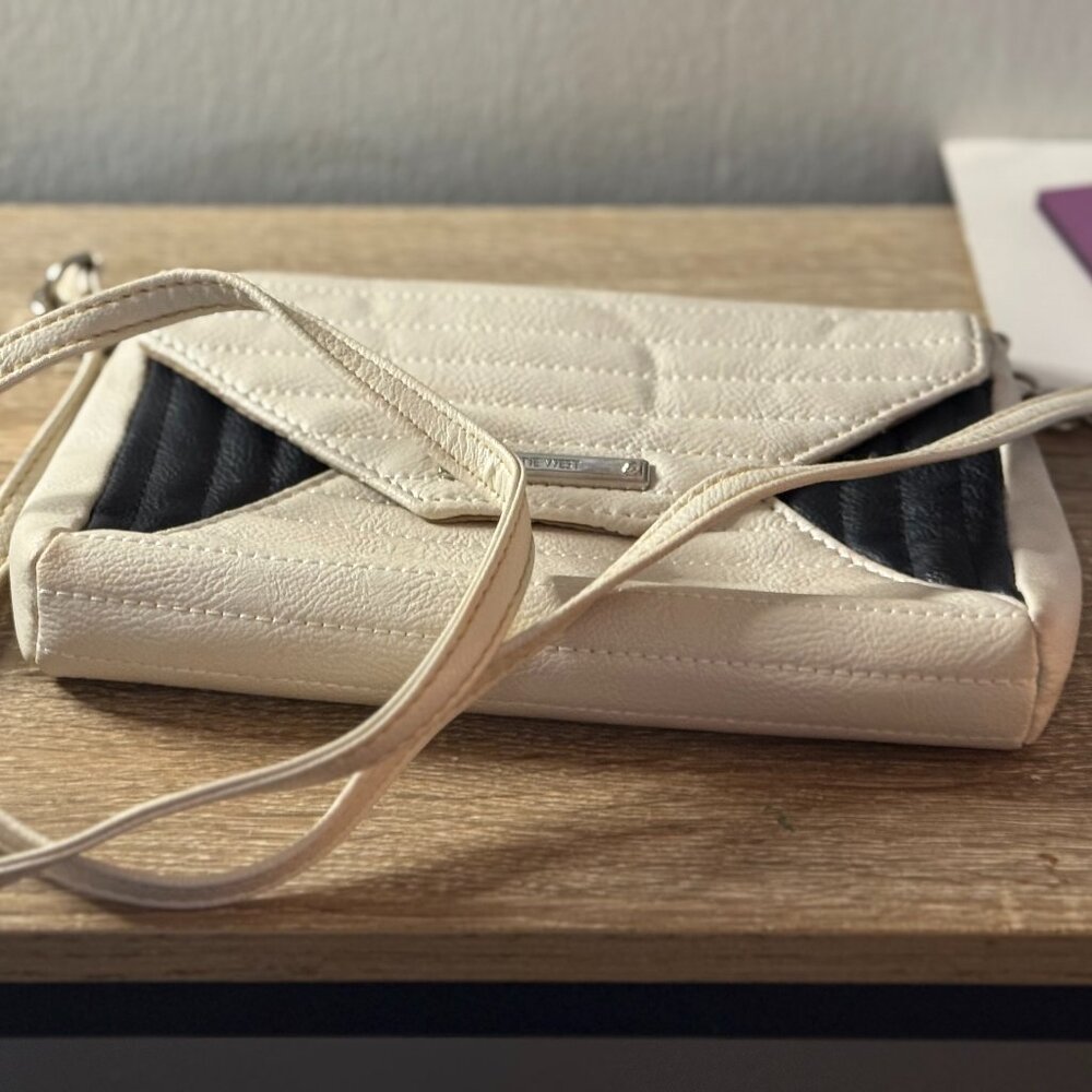 Nine West Quilted Crossbody Bag – Cream & Black